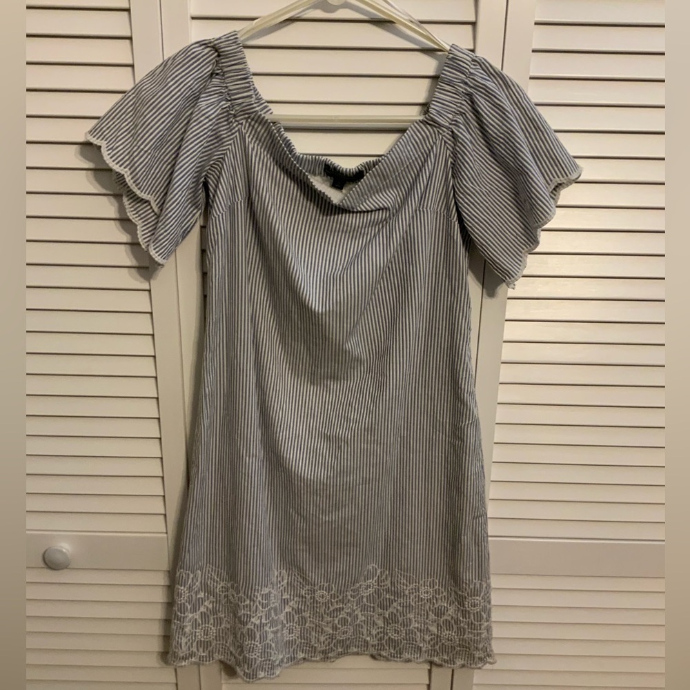 Banana Republic Off Shoulder Blue White Stripe Embroidered Dress Size 0